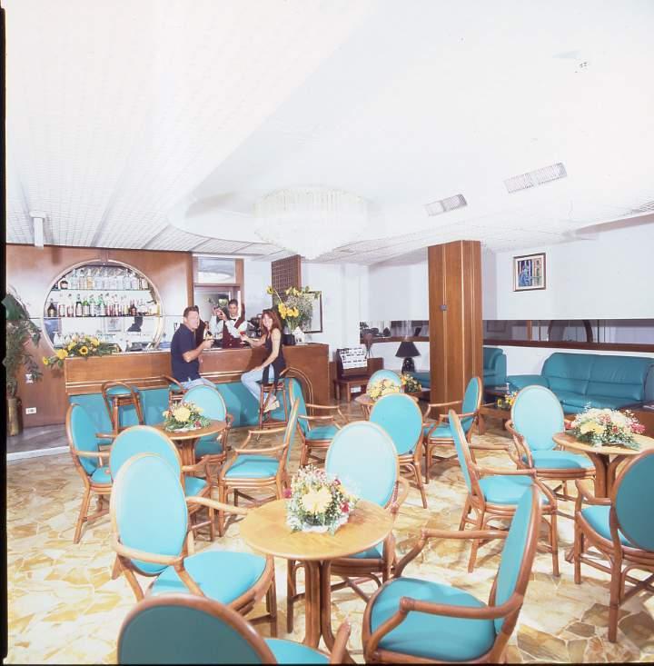Hotel Florida Лидо-ди-Езоло Экстерьер фото