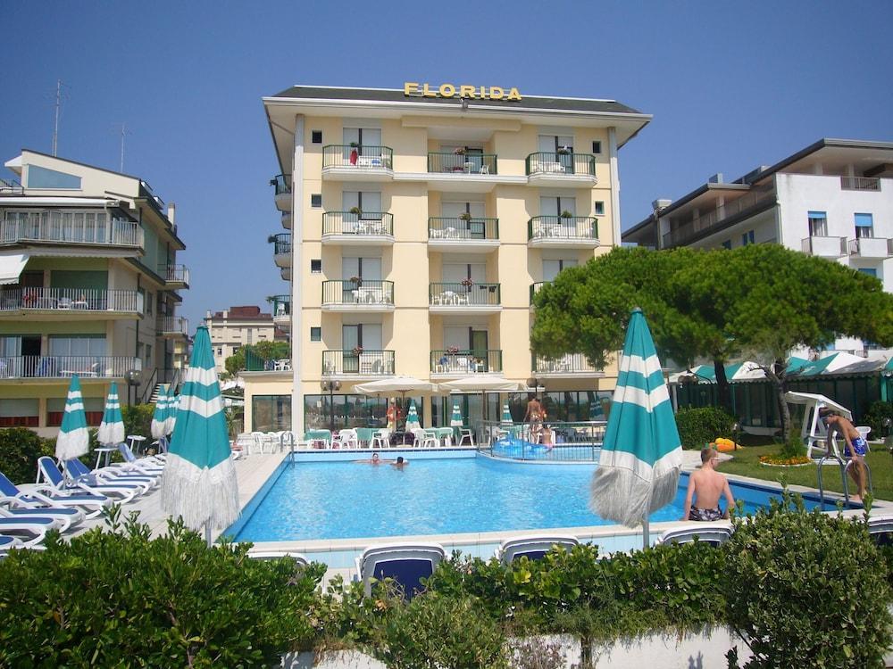 Hotel Florida Лидо-ди-Езоло Экстерьер фото
