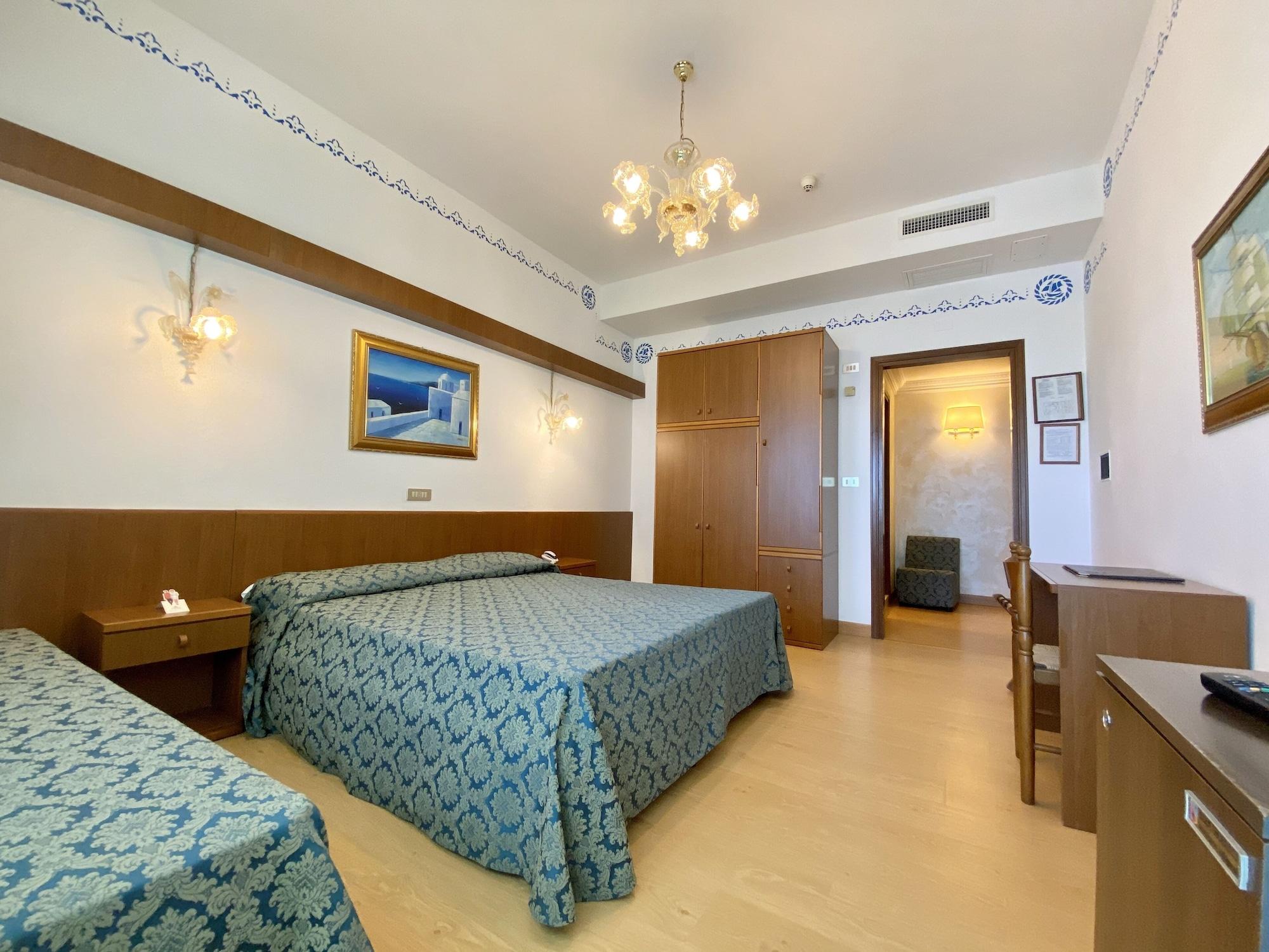 Hotel Florida Лидо-ди-Езоло Экстерьер фото