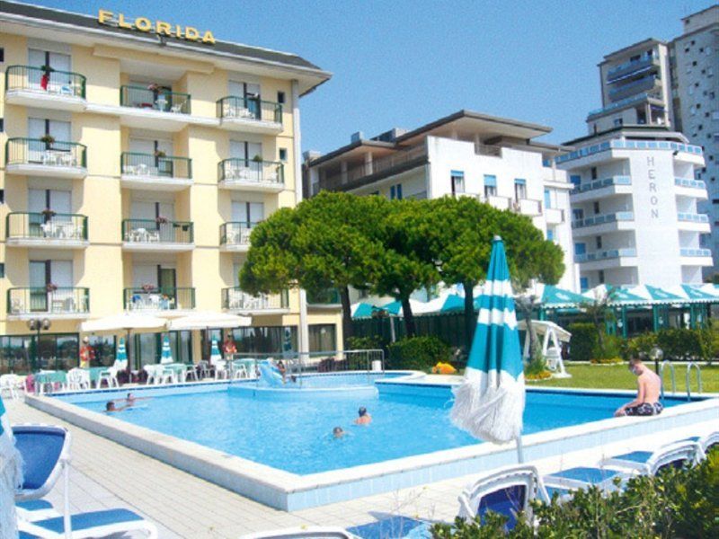 Hotel Florida Лидо-ди-Езоло Экстерьер фото